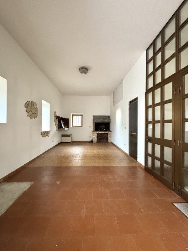 Ampia abitazione indipendente 

Trattative riservate Immobiliare Unica Colceresa via Marconi 2 - ...