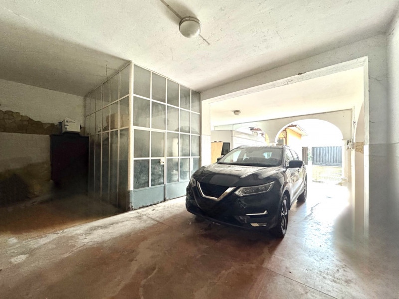 Ampia abitazione indipendente 

Trattative riservate Immobiliare Unica Colceresa via Marconi 2 - ...