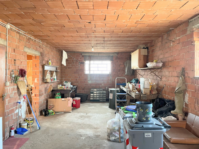 VILLAVERLA Novoledo - bifamiliare sovrapposta con 1700 m. di terreno € 139.000,00

Trattativa Uni...