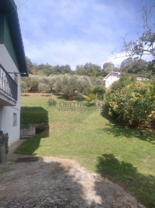 LA199 – Lozzo Atestino (Parco Colli Euganei)

Casa Indipendente Abitabile con Ampio Terreno (3.80...