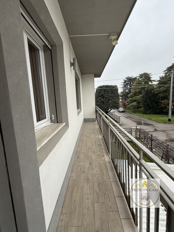 RIF. S397 - Proponiamo in vendita, in quartiere residenziale e ben servito a Montagnana, casa sin...