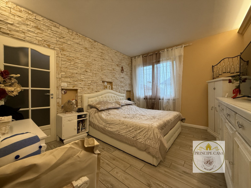 RIF. S397 - Proponiamo in vendita, in quartiere residenziale e ben servito a Montagnana, casa sin...