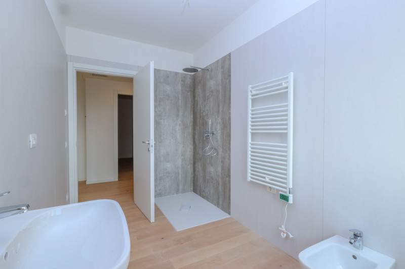 Al centro della Piazza del mercato di Villanova di Camposampiero proponiamo in vendita splendido ...