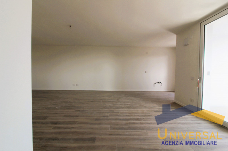 CAMPOSAMPIERO – In quartiere residenziale, comodo a tutti i servizi del paese quali supermercato,...