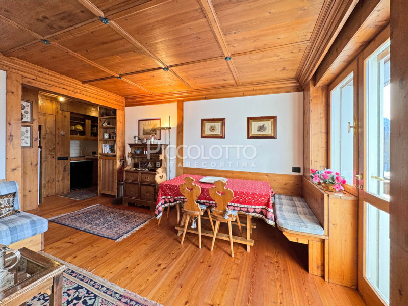 Rif. A5222 - Appartamento in affitto annuale situato nella rinomata Località Chiave di Cortina d'...