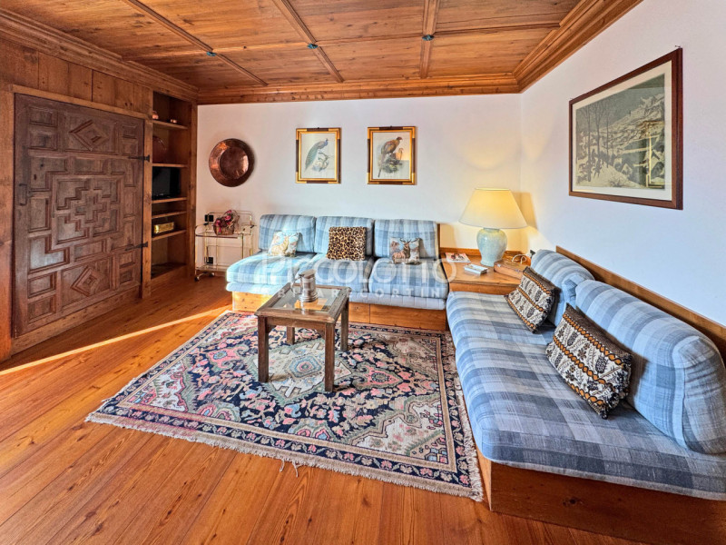 Rif. A5222 - Appartamento in affitto annuale situato nella rinomata Località Chiave di Cortina d'...