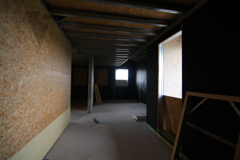 A Brugine, proponiamo in vendita porzione di bifamiliare posta al piano terra. La soluzione è com...