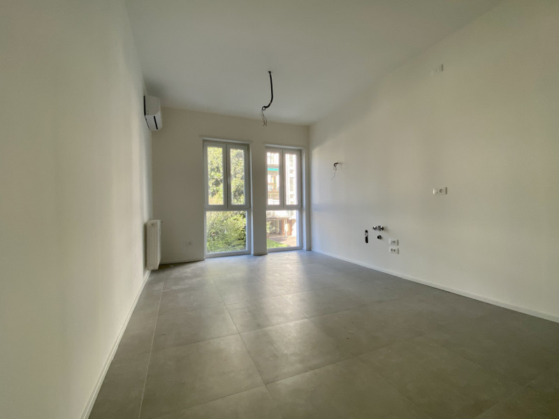 Tra viale Margherita e corso Padova, in zona interna lontana dal traffico, proponiamo la vendita ...