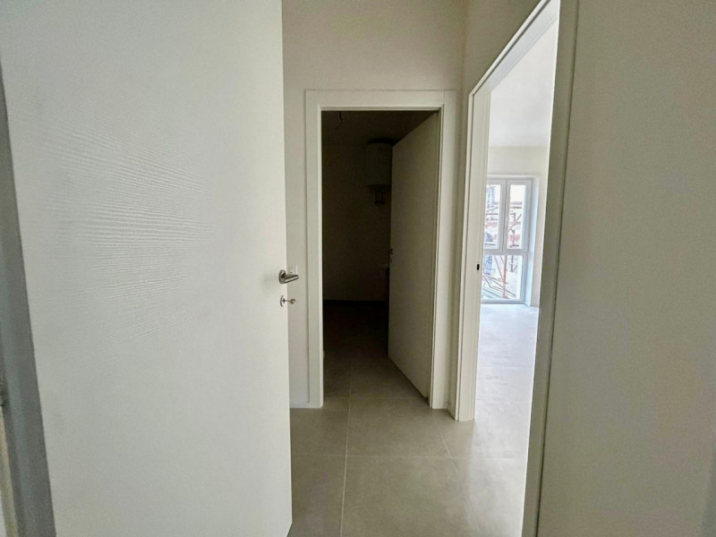 Tra viale Margherita e corso Padova, in zona interna lontana dal traffico, proponiamo la vendita ...