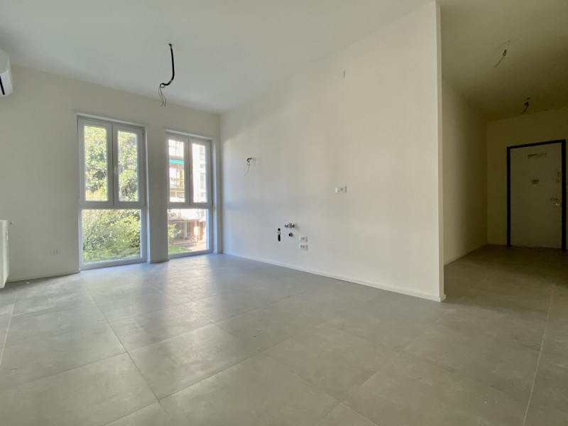 Tra viale Margherita e corso Padova, in zona interna lontana dal traffico, proponiamo la vendita ...