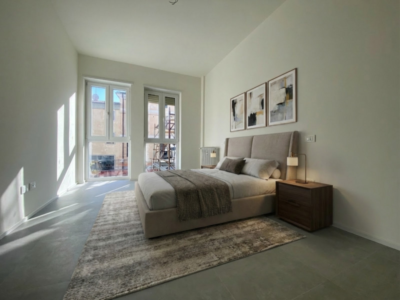 Tra viale Margherita e corso Padova, in zona interna lontana dal traffico, proponiamo la vendita ...