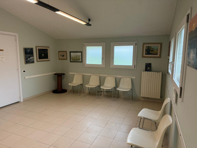 CHIESANUOVA: Affittasi in contesto indipendente interessante porzione di casa attualmente attrezz...