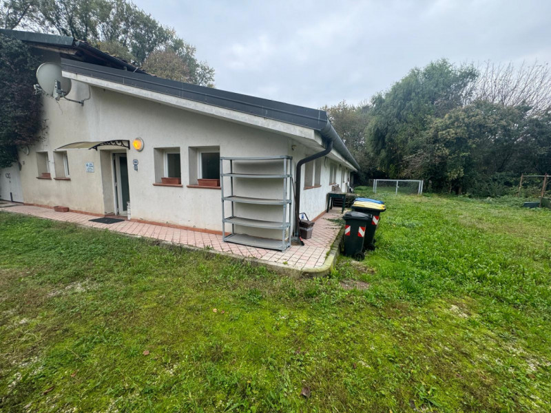 CHIESANUOVA: Affittasi in contesto indipendente interessante porzione di casa attualmente attrezz...