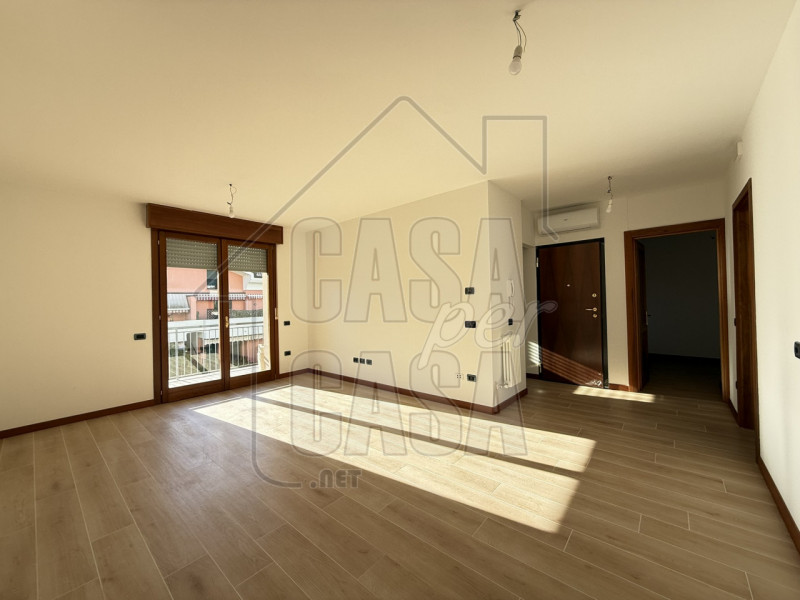 Rif. A03-Nella zona più bella di Abano proponiamo appartamento al primo piano composto da soggior...