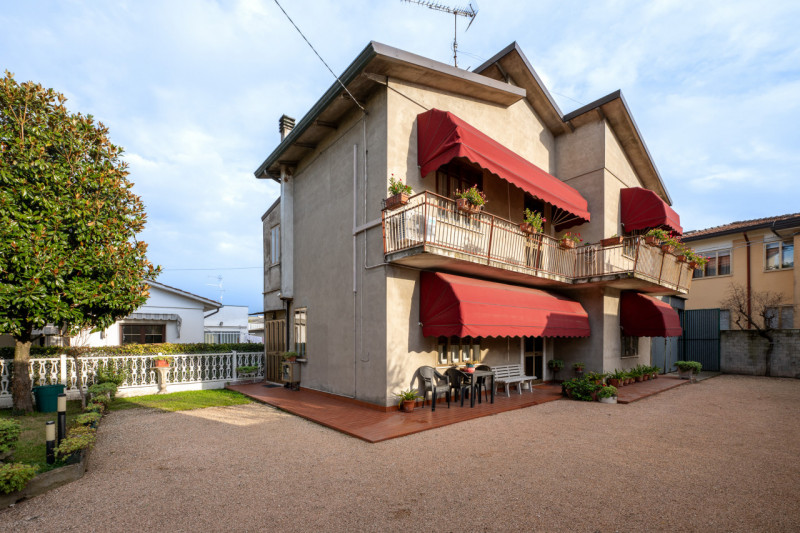 Ecco i fattori chiave che accendono l'attenzione su questa news esclusiva in vendita.

In primis,...