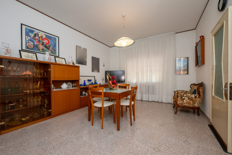 Ecco i fattori chiave che accendono l'attenzione su questa news esclusiva in vendita.

In primis,...