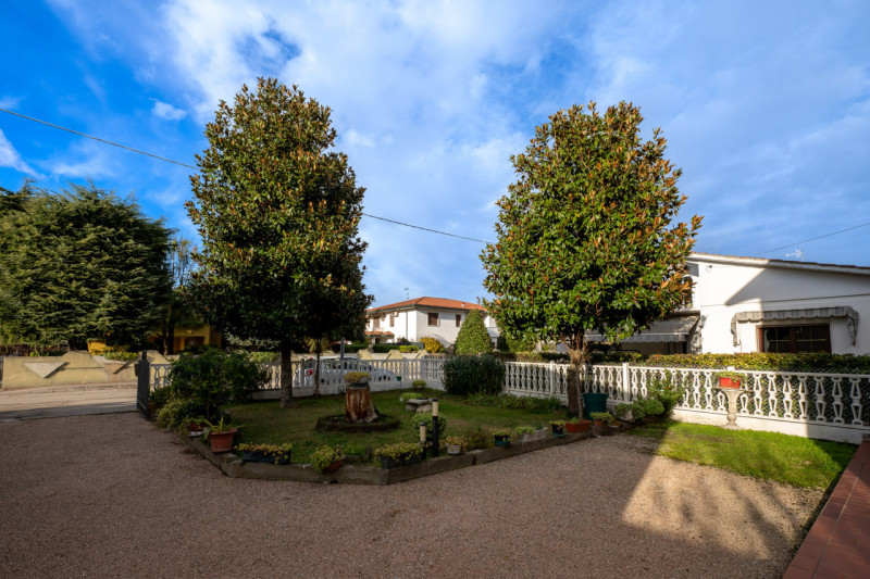 Ecco i fattori chiave che accendono l'attenzione su questa news esclusiva in vendita.

In primis,...