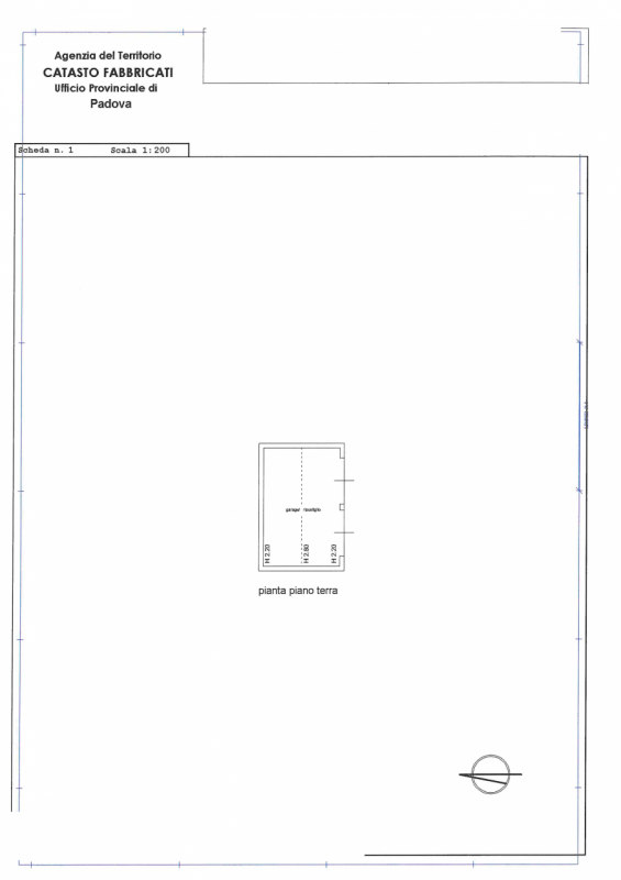 Nel tranquillo contesto di San Bortolo, nel comune di Monselice, è disponibile una bifamiliare. L...