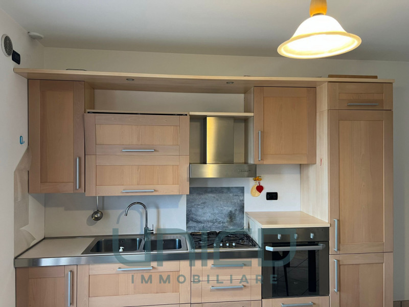 Padova - Zona Crocefisso
LIBERO DA SUBITO
Affittasi appartamento bilocale completamente arredato,...