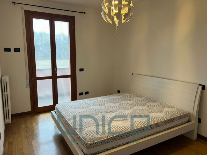 Padova - Zona Crocefisso
LIBERO DA SUBITO
Affittasi appartamento bilocale completamente arredato,...