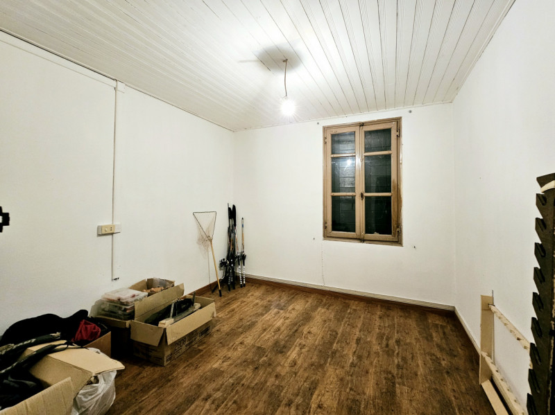 Proponiamo in vendita a Cinto Euganeo, un'opportunità imperdibile per chi cerca d'investire in un...