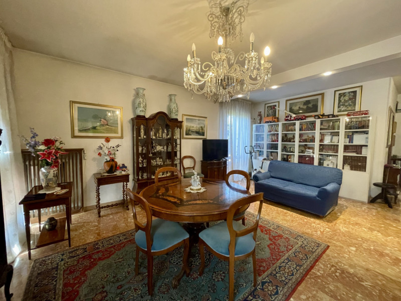 San Paolo – In posizione comoda alle principali attività di via Facciolati e alla futura linea de...