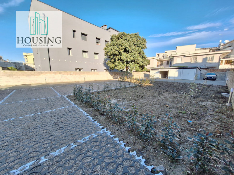 Proponiamo in vendita un appartamento tricamere situato nel Comune di Abano Terme, a pochi passi ...