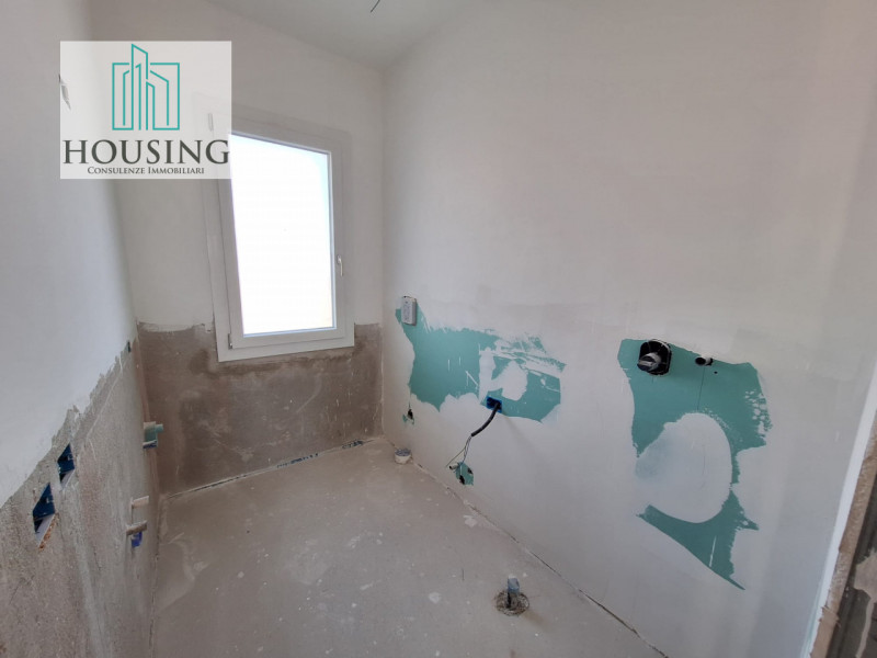 Proponiamo attico in un condominio ristrutturato a nuovo. 
Ad Abano Terme, zona Sacro Cuore, l'un...