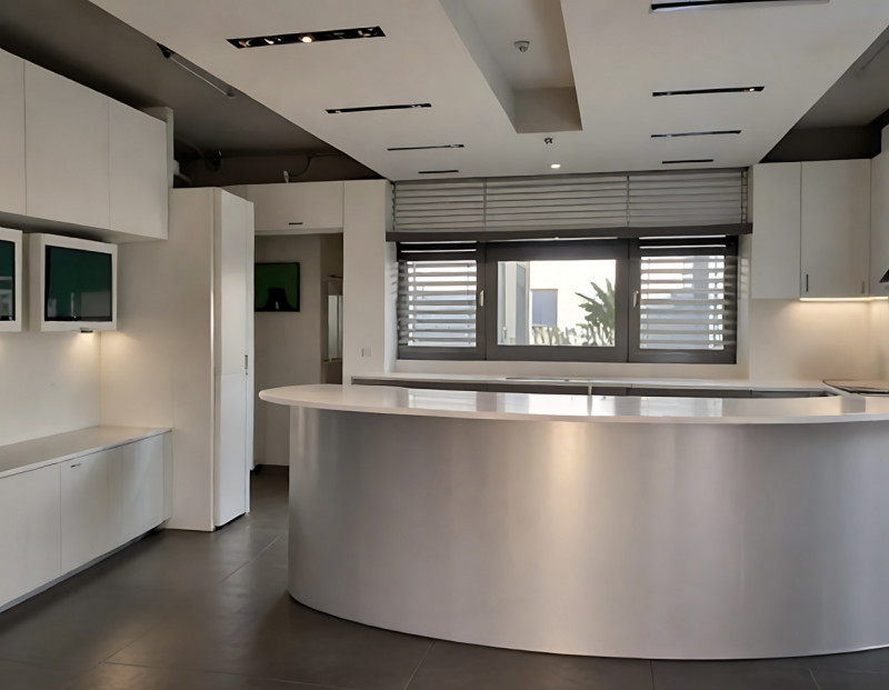 (Per INFO 3316190143) A Vedelago, in zona centrale, proponiamo in affitto ufficio di circa 80 mq,...