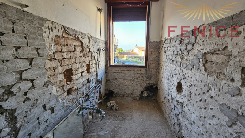 Questa meravigliosa villa in vendita a Cornuda si trova in uno stato attuale libero al rogito, il...