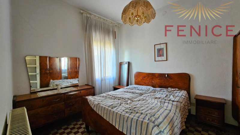 Questa meravigliosa villa in vendita a Cornuda si trova in uno stato attuale libero al rogito, il...