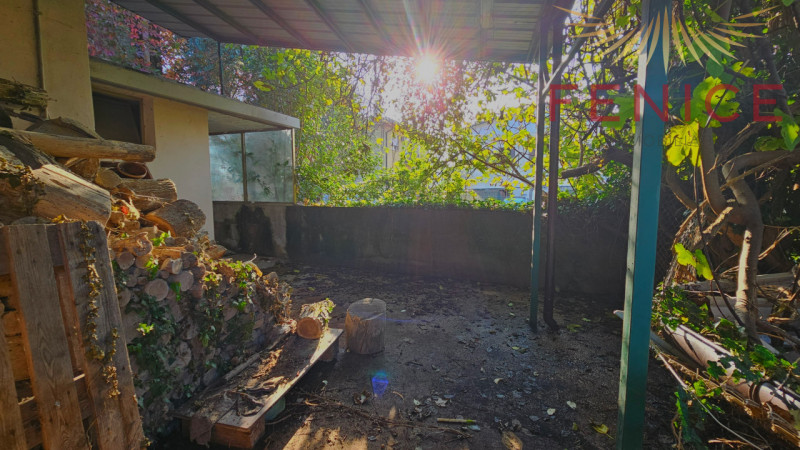 Questa meravigliosa villa in vendita a Cornuda si trova in uno stato attuale libero al rogito, il...