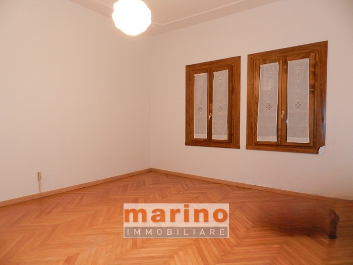 PADOVA CENTRO CITTA' GIARDINO VENDITA APPARTAMENTO 

Nel cuore di una delle zone più esclusive e ...