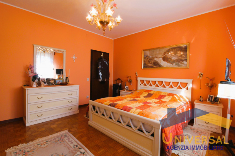 ARSEGO – In posizione tranquilla a pochi minuti dal centro del paese e da tutti i servizi quali n...