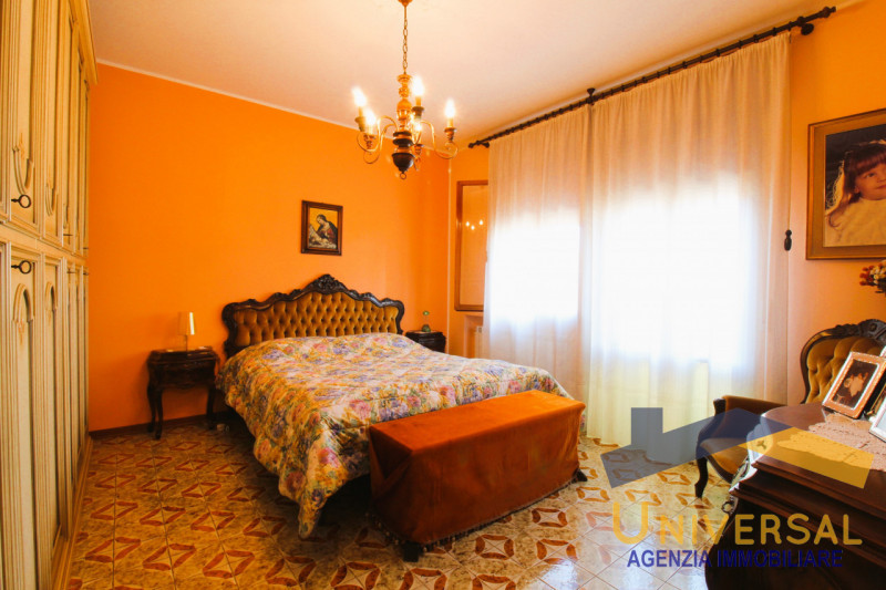 ARSEGO – In posizione tranquilla a pochi minuti dal centro del paese e da tutti i servizi quali n...