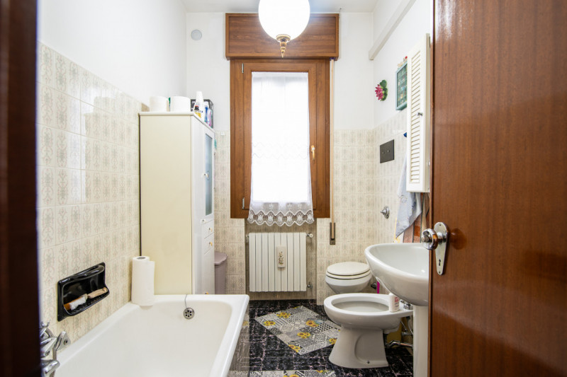 NUDA PROPRIETÀ – ABANO TERME, GIARRE 
Proponiamo in vendita la nuda proprietà di un’elegante abit...