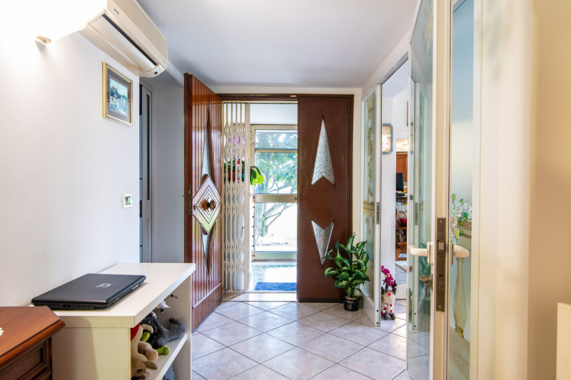 NUDA PROPRIETÀ – ABANO TERME, GIARRE 
Proponiamo in vendita la nuda proprietà di un’elegante abit...