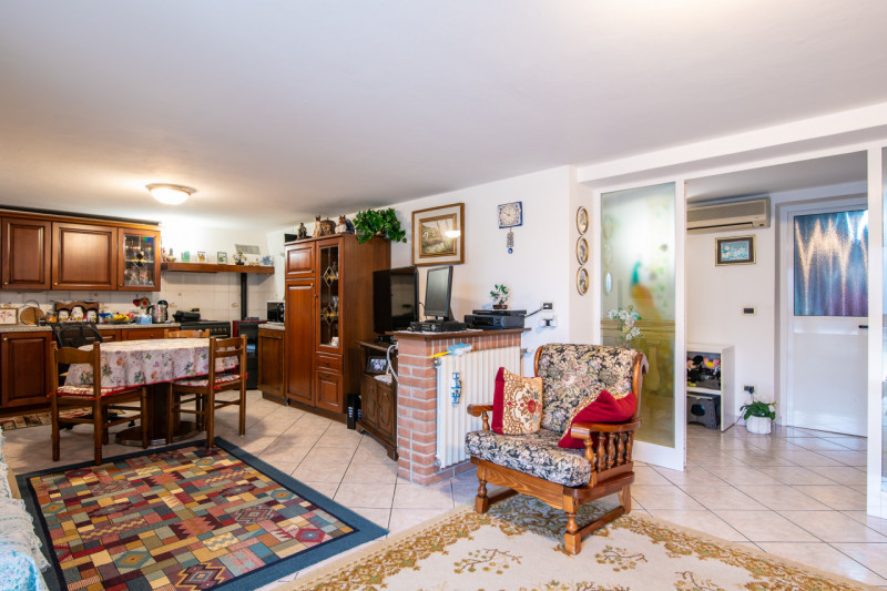 NUDA PROPRIETÀ – ABANO TERME, GIARRE 
Proponiamo in vendita la nuda proprietà di un’elegante abit...