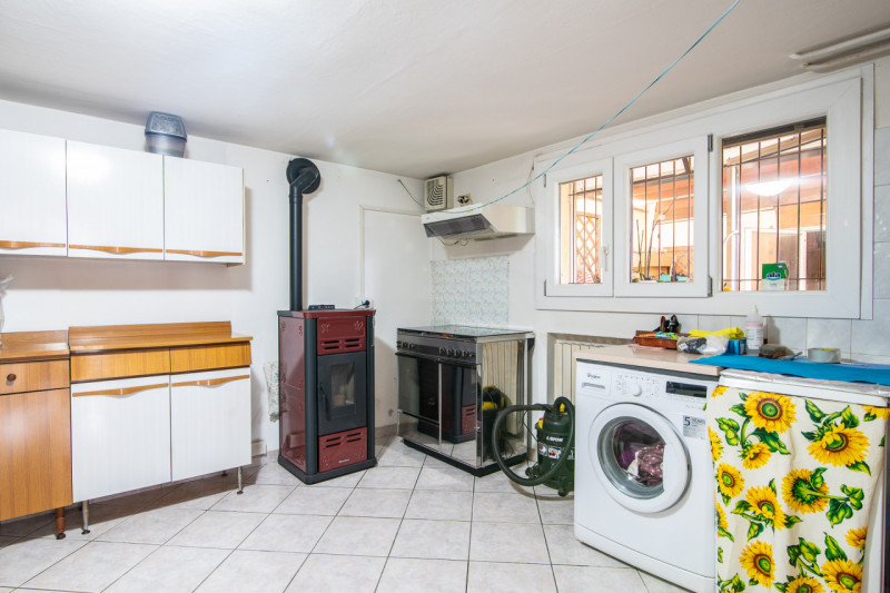 NUDA PROPRIETÀ – ABANO TERME, GIARRE 
Proponiamo in vendita la nuda proprietà di un’elegante abit...