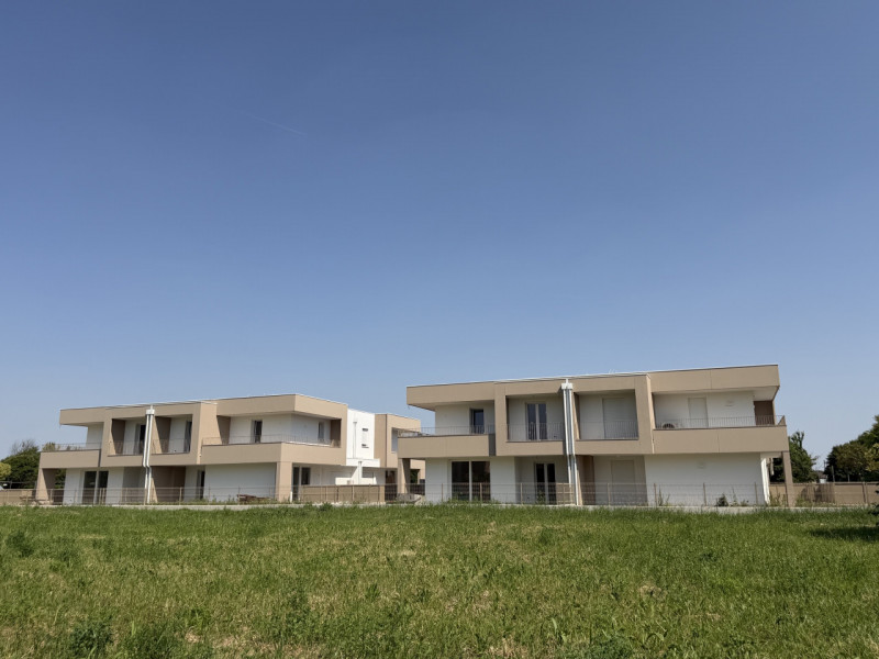 Quadrifamiliari in consegna alle Giarre di Abano Terme, progettate per offrire comfort e stile, c...