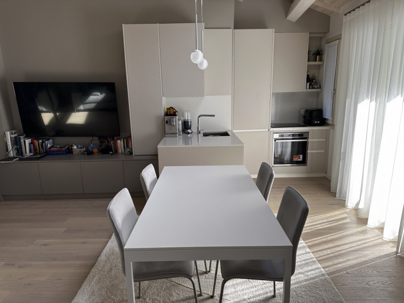 In uno dei quartieri più affascinanti di Vicenza, precisamente in Contrà Manin e a pochi passi da...