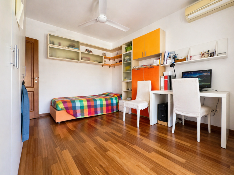 CASELLE DI SELVAZZANO: Proponiamo in vendita una trifamiliare di testa, sviluppata su più livelli...