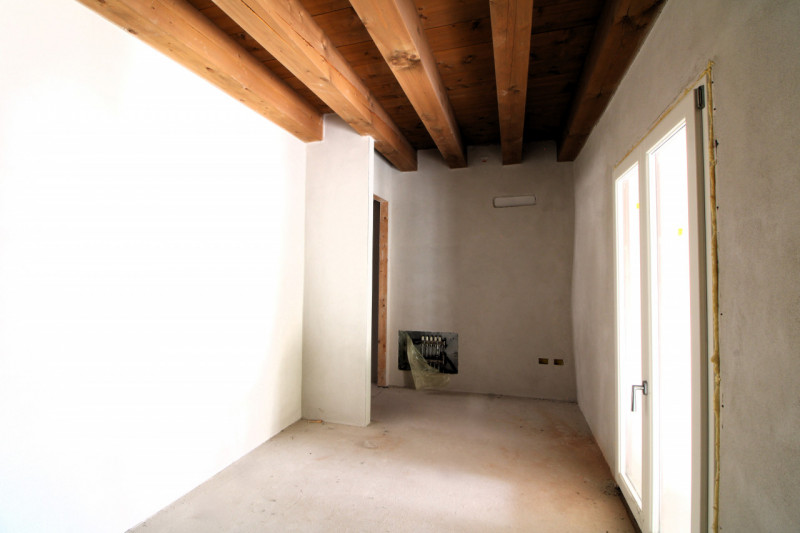 MONSELICE: inserito nel prestigioso contesto della Villa Paradisi Capodivacca, la dimora più anti...