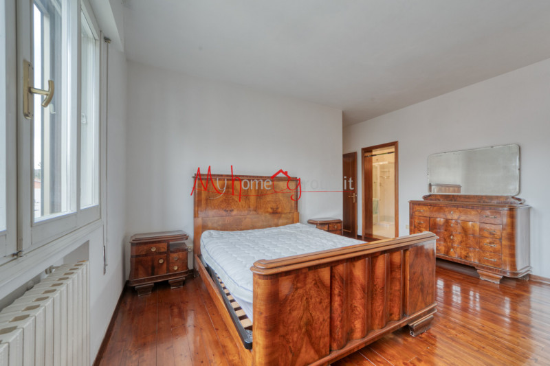 PADOVA ZONA MADONNA PELLEGRINA - Proponiamo in vendita, a meno di trecento metri dal bar Pier88, ...