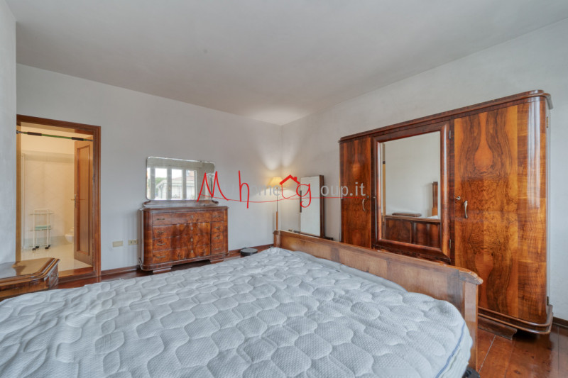 PADOVA ZONA MADONNA PELLEGRINA - Proponiamo in vendita, a meno di trecento metri dal bar Pier88, ...