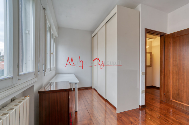 PADOVA ZONA MADONNA PELLEGRINA - Proponiamo in vendita, a meno di trecento metri dal bar Pier88, ...