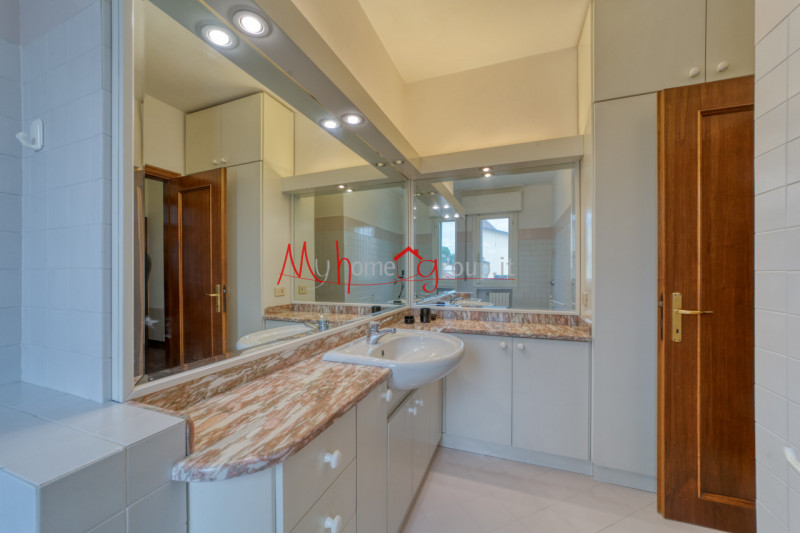 PADOVA ZONA MADONNA PELLEGRINA - Proponiamo in vendita, a meno di trecento metri dal bar Pier88, ...