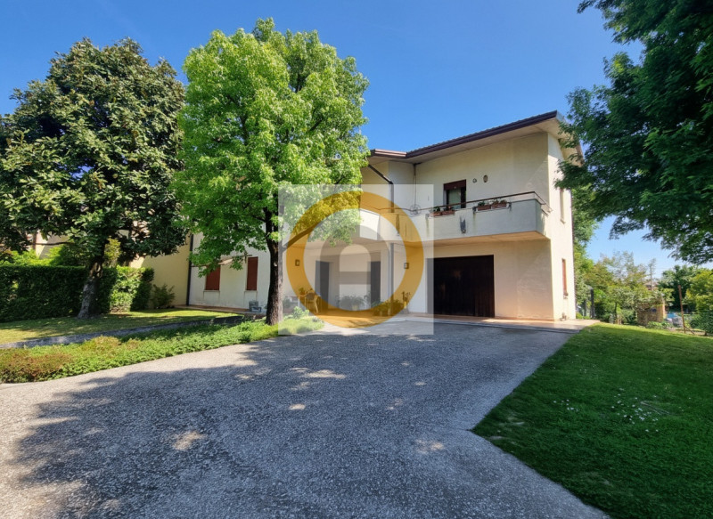 Villa Indipendente a Bassano del Grappa: Spazi Generosi e Massima Versatilità.
Cerchi una soluzio...