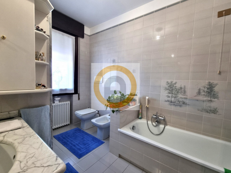 Villa Indipendente a Bassano del Grappa: Spazi Generosi e Massima Versatilità.
Cerchi una soluzio...