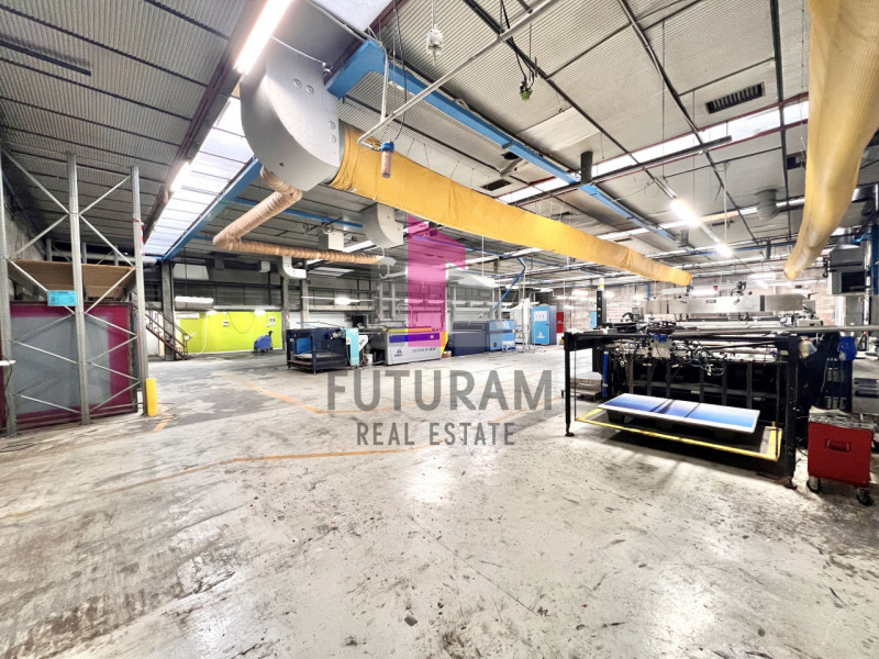CREAZZO – RIF. 568FUTURAM -PER INFO 0444/310220

Alle porte della Z.A.I. di Creazzo si vende capa...
